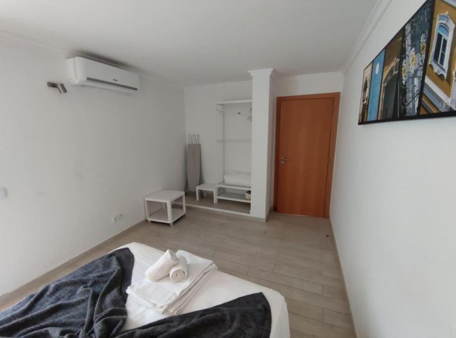 Villa Typical House Faro Downtown Private Entrance Extérieur photo
